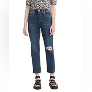 Levi Wedgie Straight Distressed Jeans, size 29